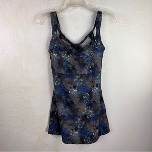 REI SPORTWEAR ATHLEISURE OUTDOOR TANK. Cute pleating in front unique straps back